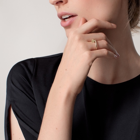 Designer Style Gold Plated Unisex Fashion Ring- Size 7 - Picture 4 of 15